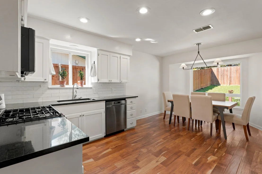 Photo of 6504 Sunnysky WAY
