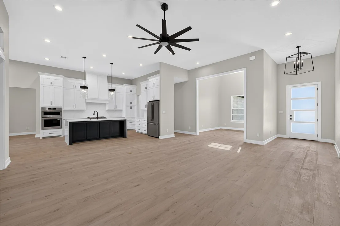 Photo of 101 Lakeview CT