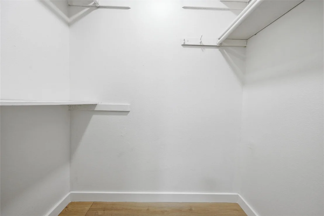 Photo of 600 County Glen ST