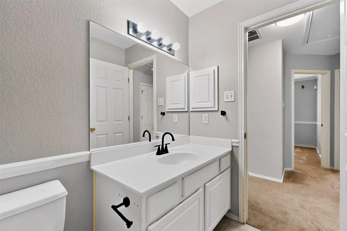 Photo of 5008 Barlow DR