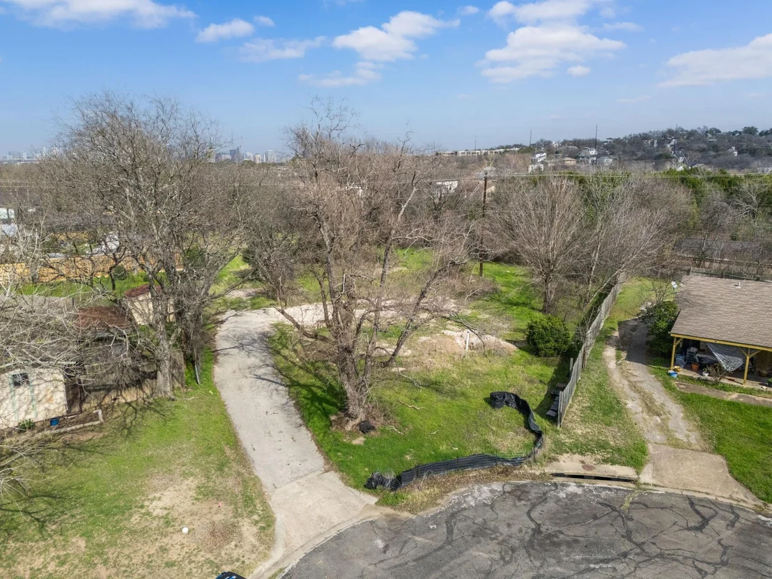 Photo of Unit 22A at 1402 Valleyridge DR
