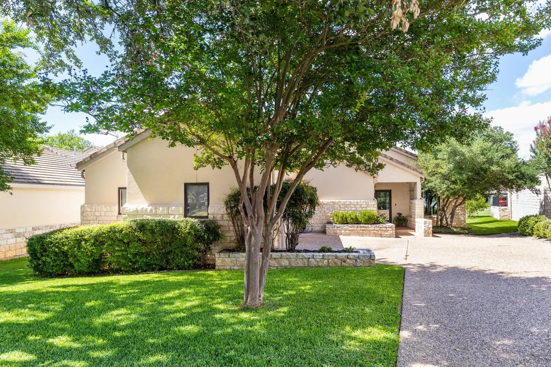 Photo of 2433 Founders CIR
