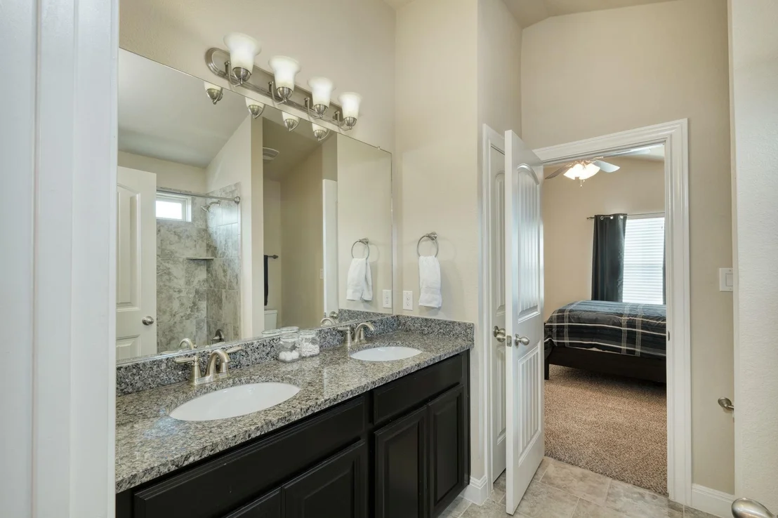 Photo of 2336 Centennial LOOP