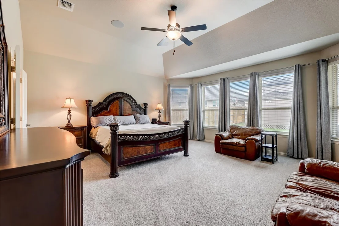Photo of 285 Coyote Creek WAY