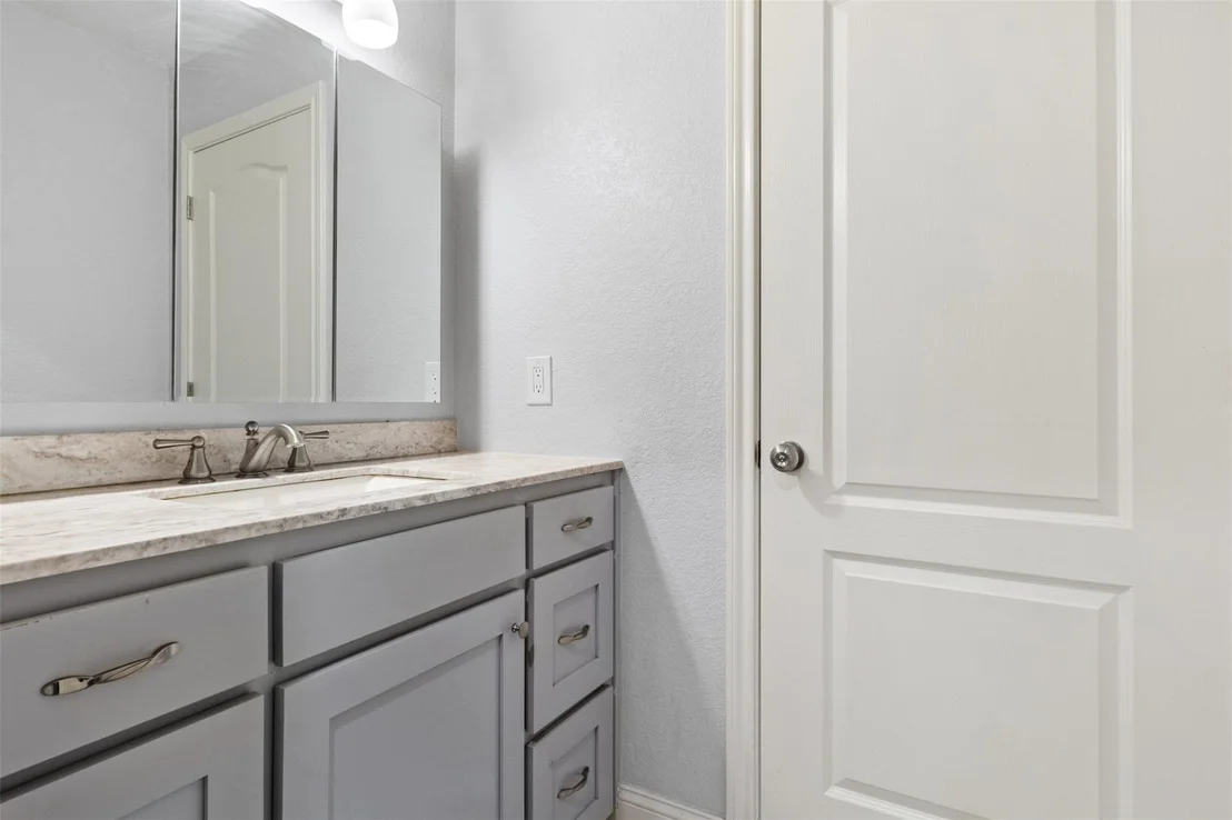 Photo of 275 Woodruff RD