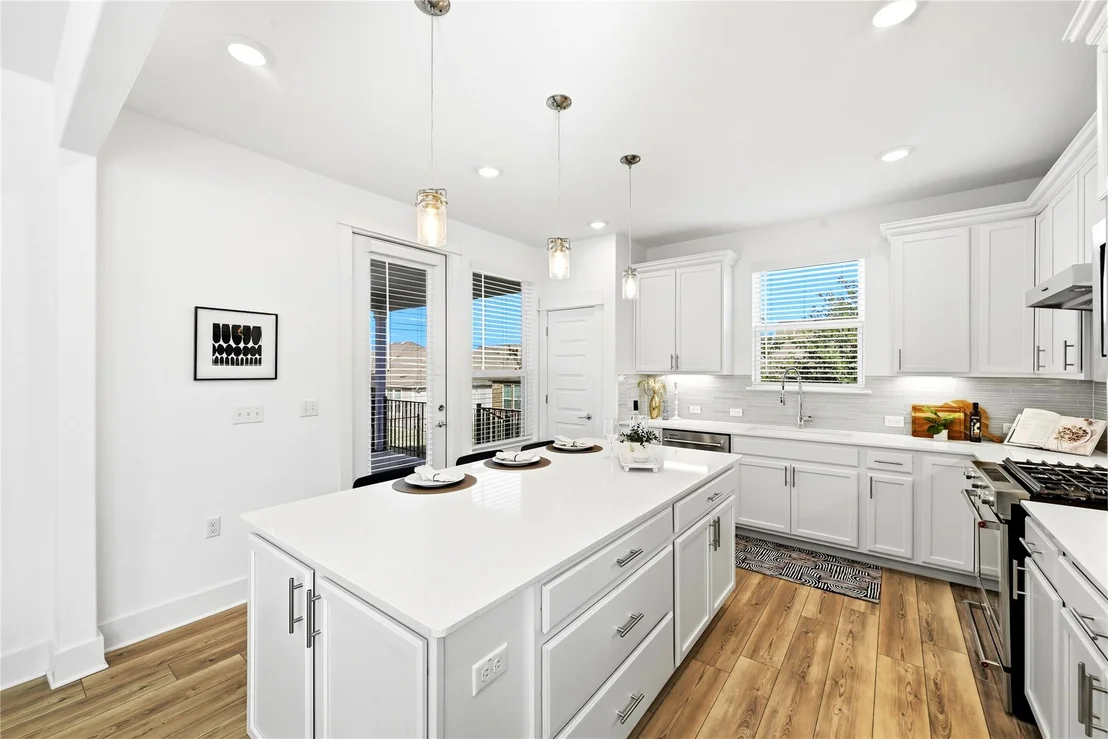 Photo of 702 Kitty Hawk RD