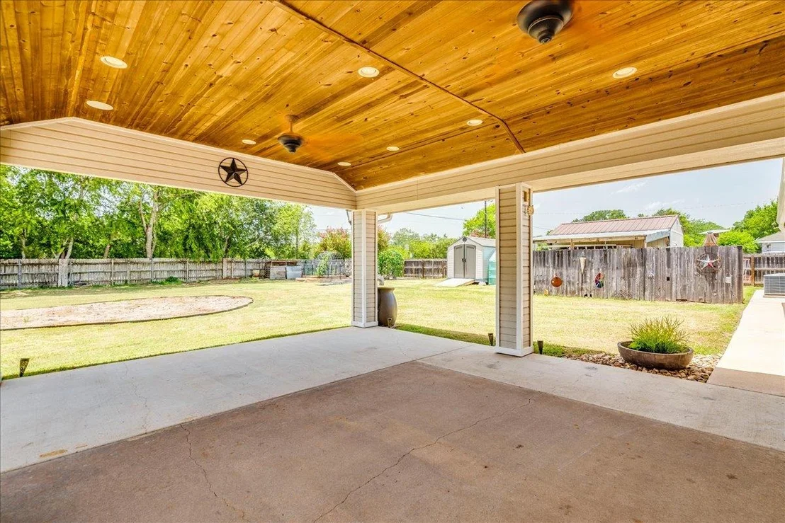 Photo of 301 Verbena DR