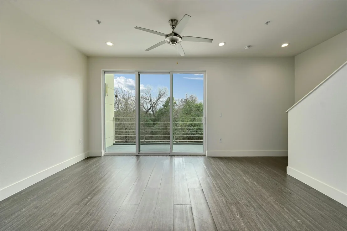 Photo of Unit 113 at 604 N Bluff DR