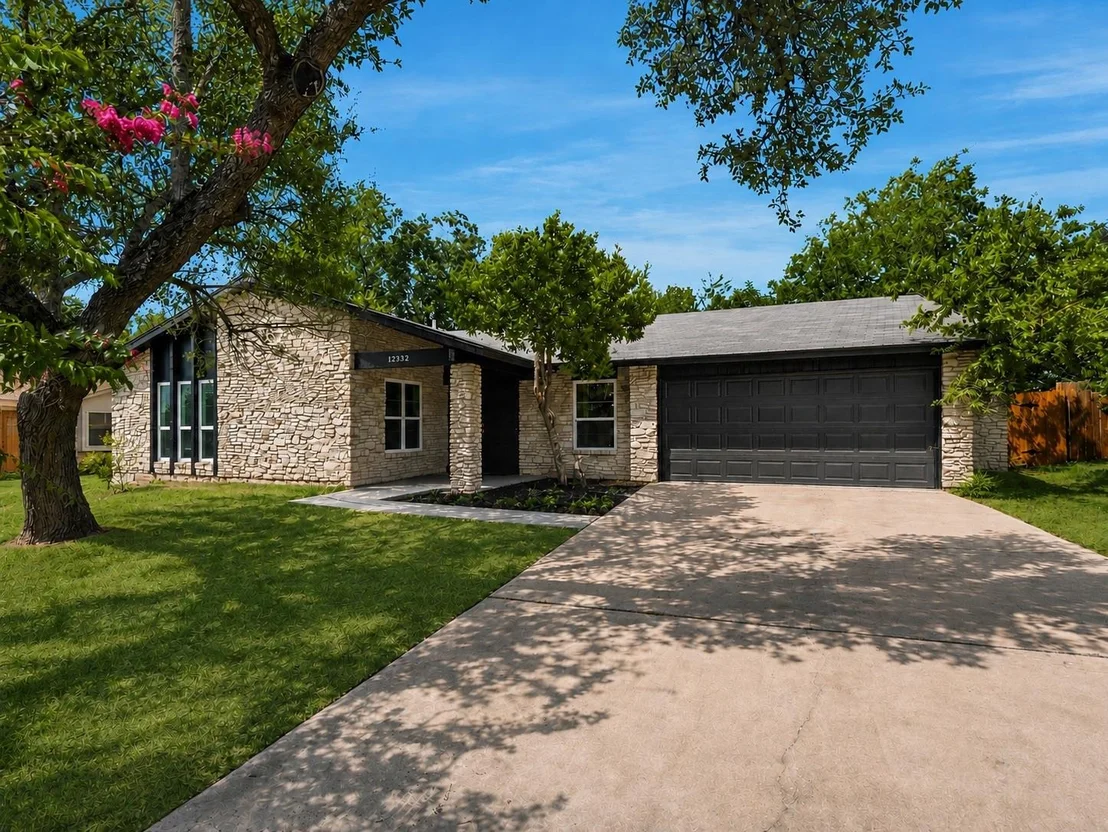Photo of 12332 Deerbrook TRL