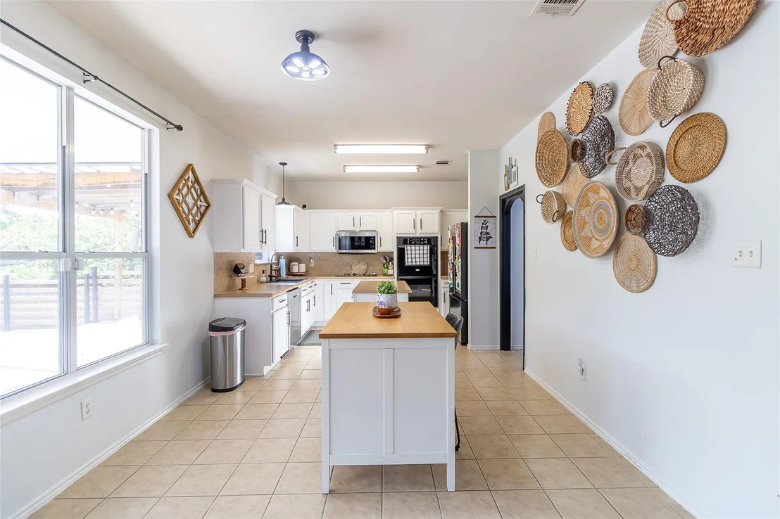 Photo of 2211 Memory LN