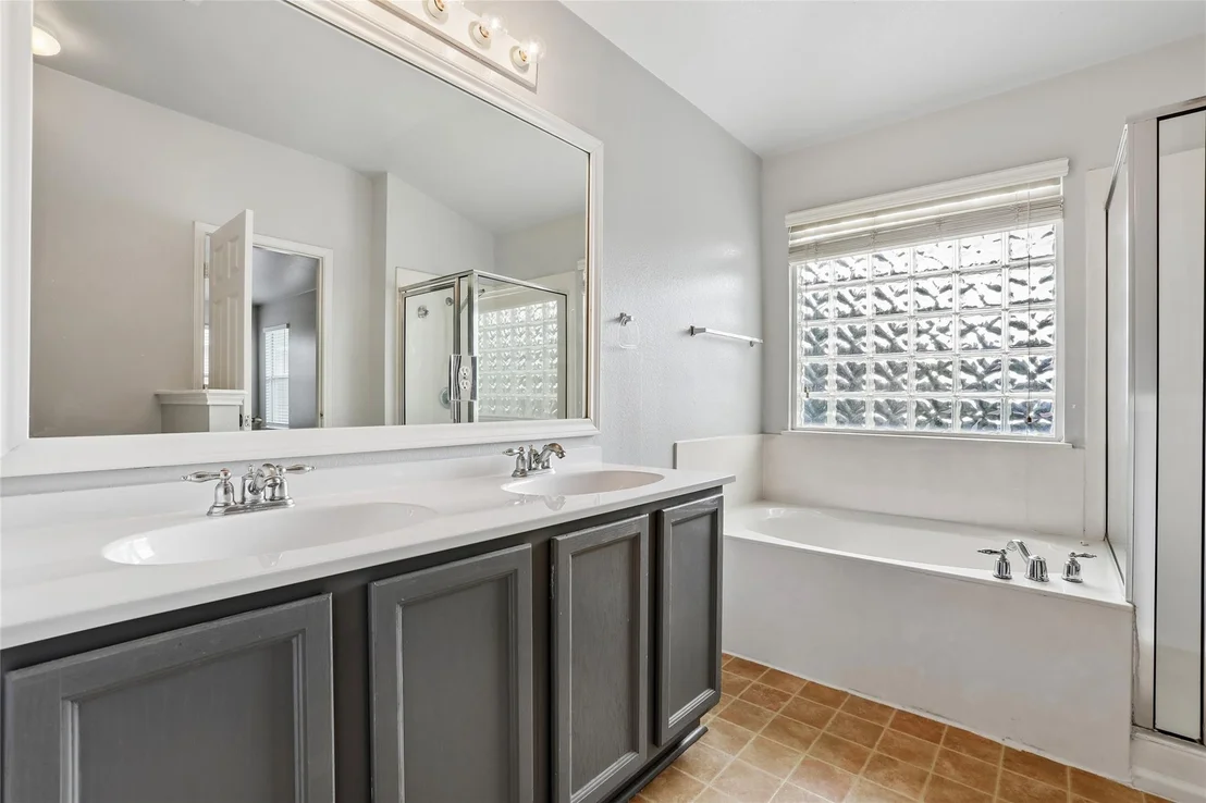 Photo of 1001 Monadale TRL