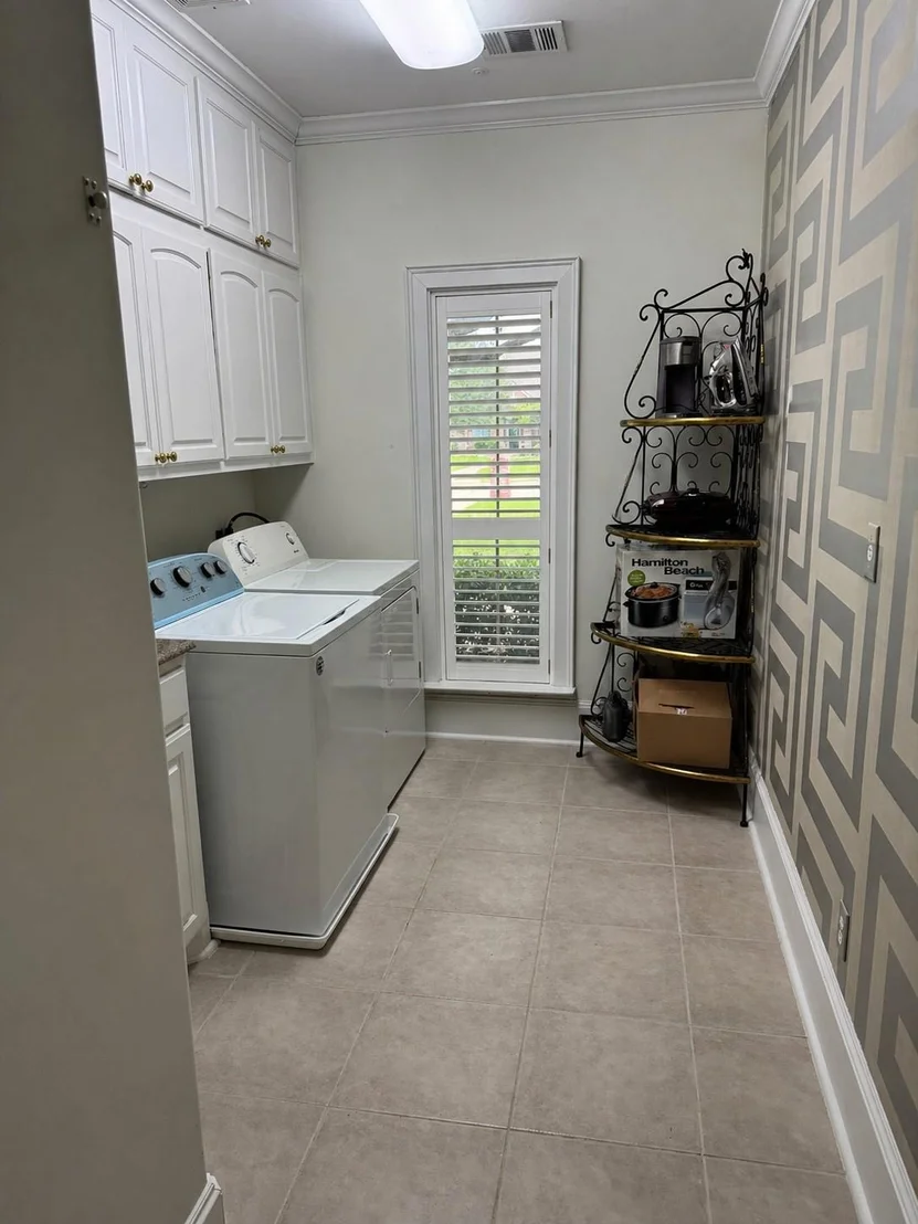 Photo of 1306 Walker CIR