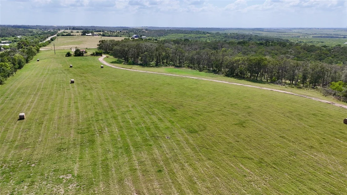 Photo of 2725 Old Lehmann RD