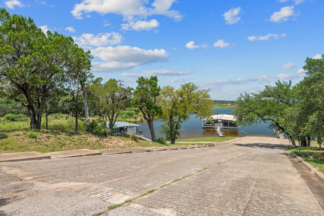 Photo of 420 Bedford DR