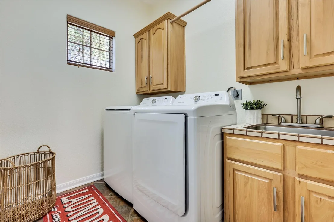 Photo of 5200 Arrowhead DR