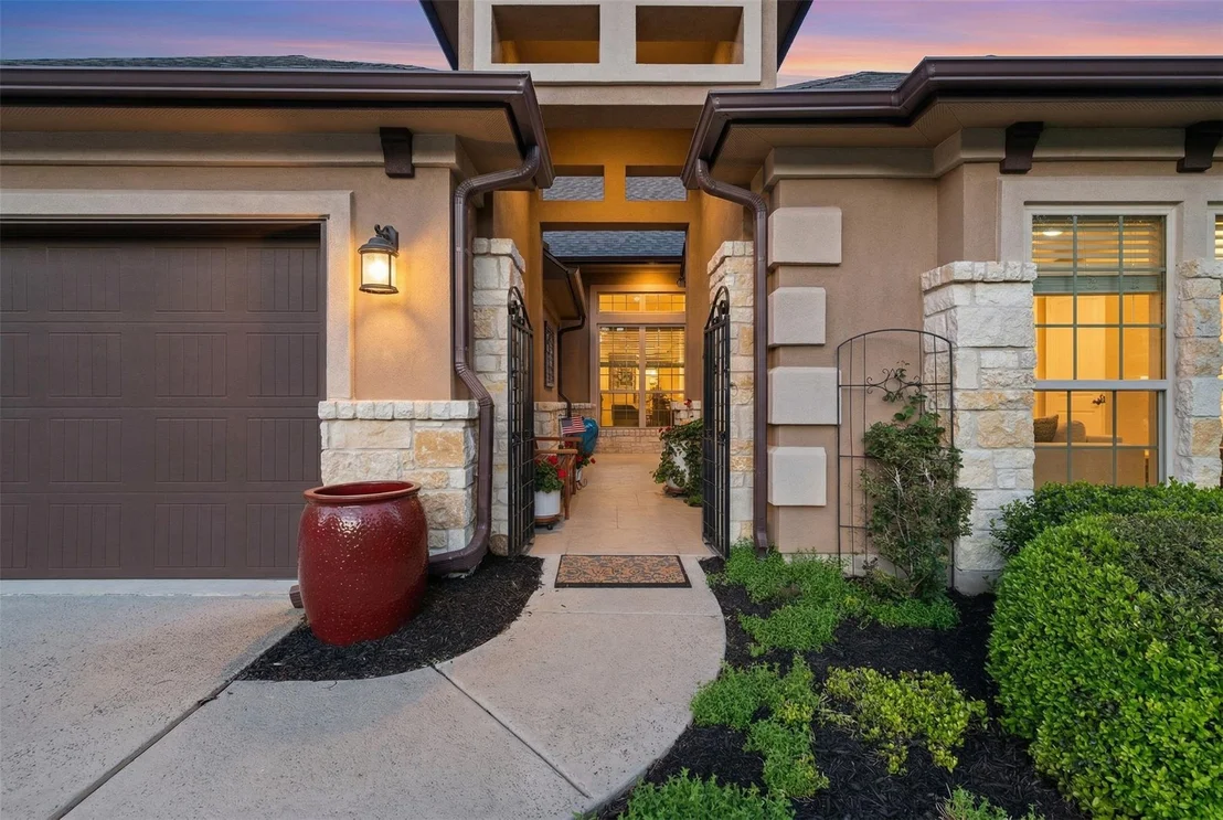Photo of 210 Lake Como DR