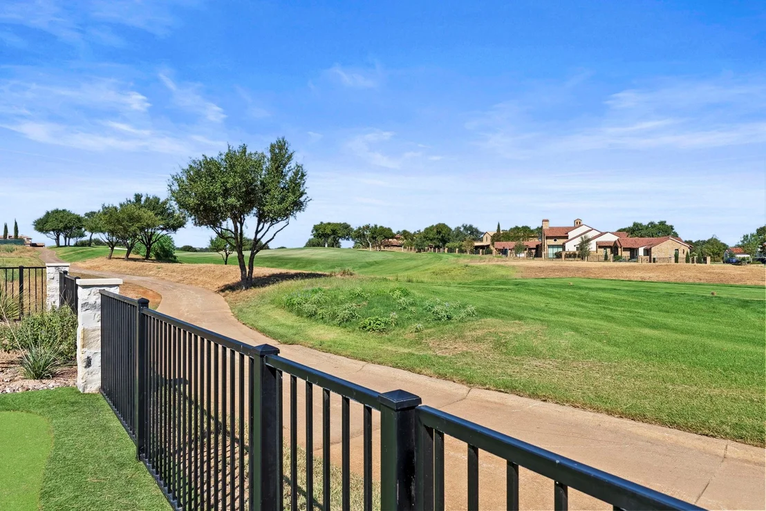 Photo of 100 Encantada