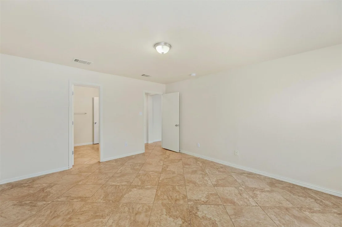Photo of 18412 Sunhaven CV