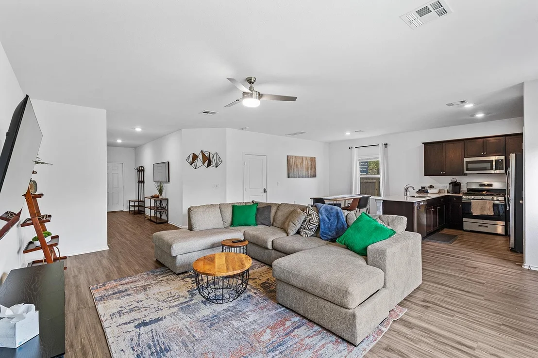 Photo of 2204 Nightview DR