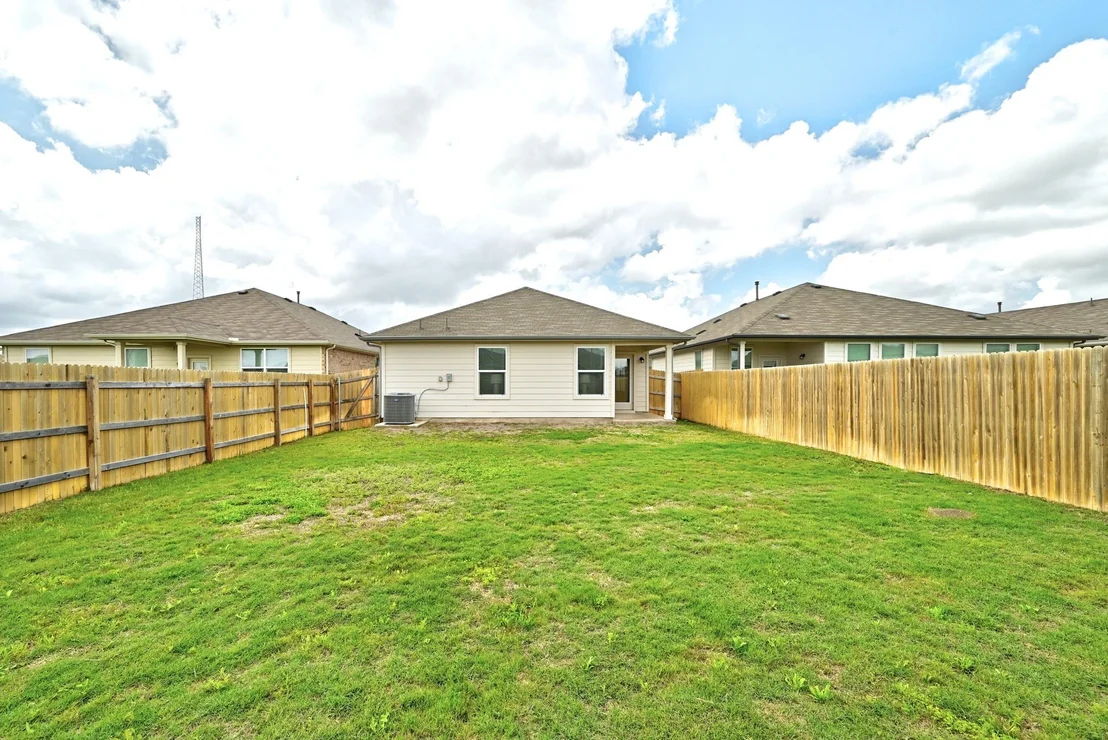 Photo of 643 Evergreen Sumac LOOP