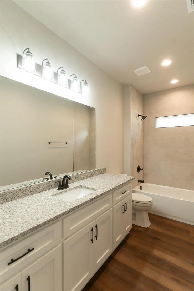 Photo of 305 String Prairie WAY