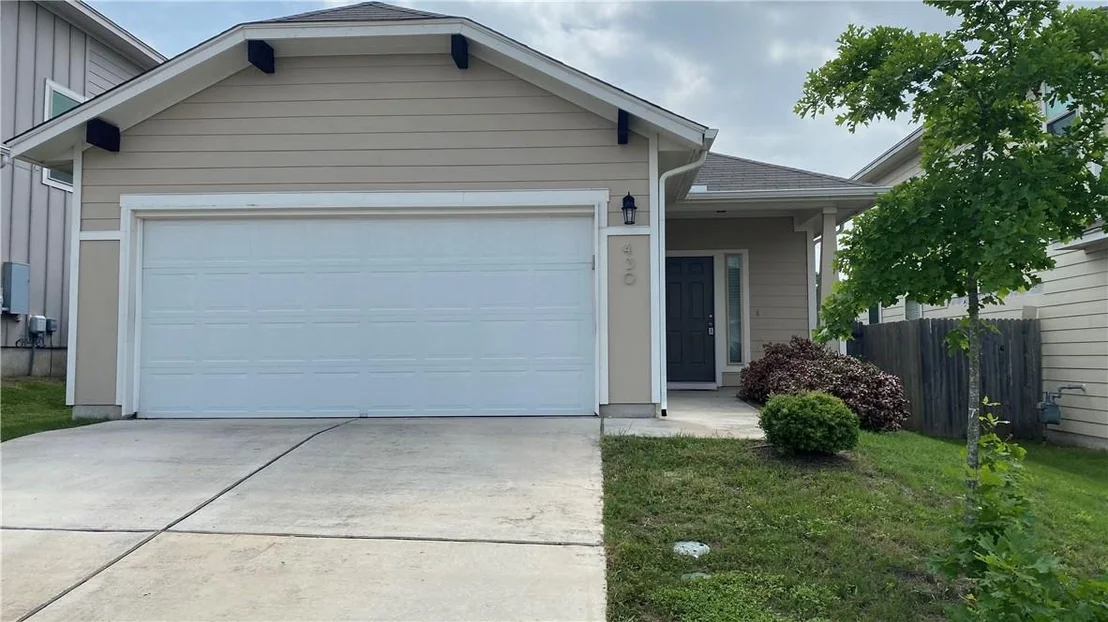Photo of 430 Twisted Oaks LN
