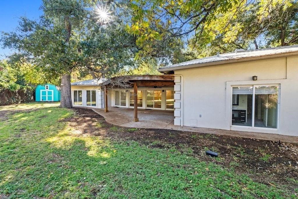 Photo of 2619 SPRING LN