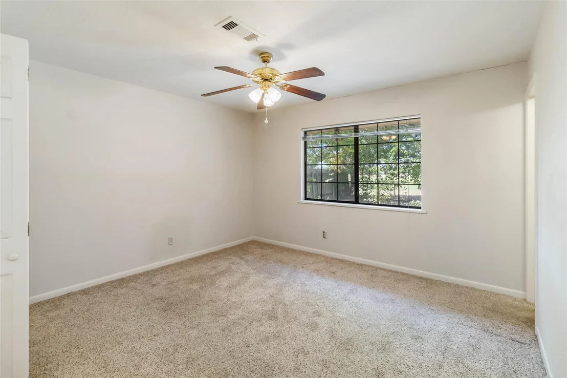 Photo of 757 N Main ST