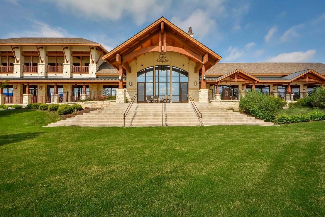 Photo of 302 Rosecliff DR