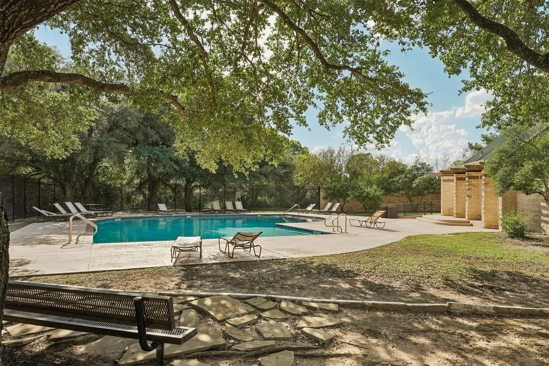 Photo of 1110 Blue Fox DR