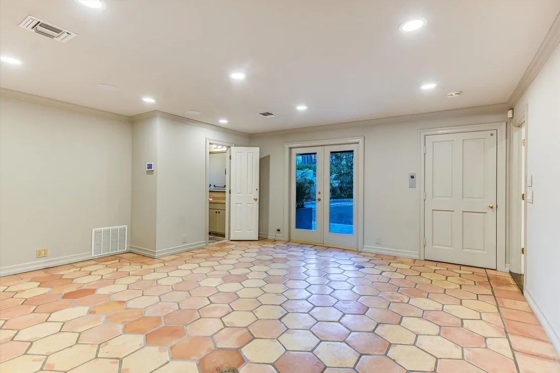 Photo of 1304 Gaston Ave