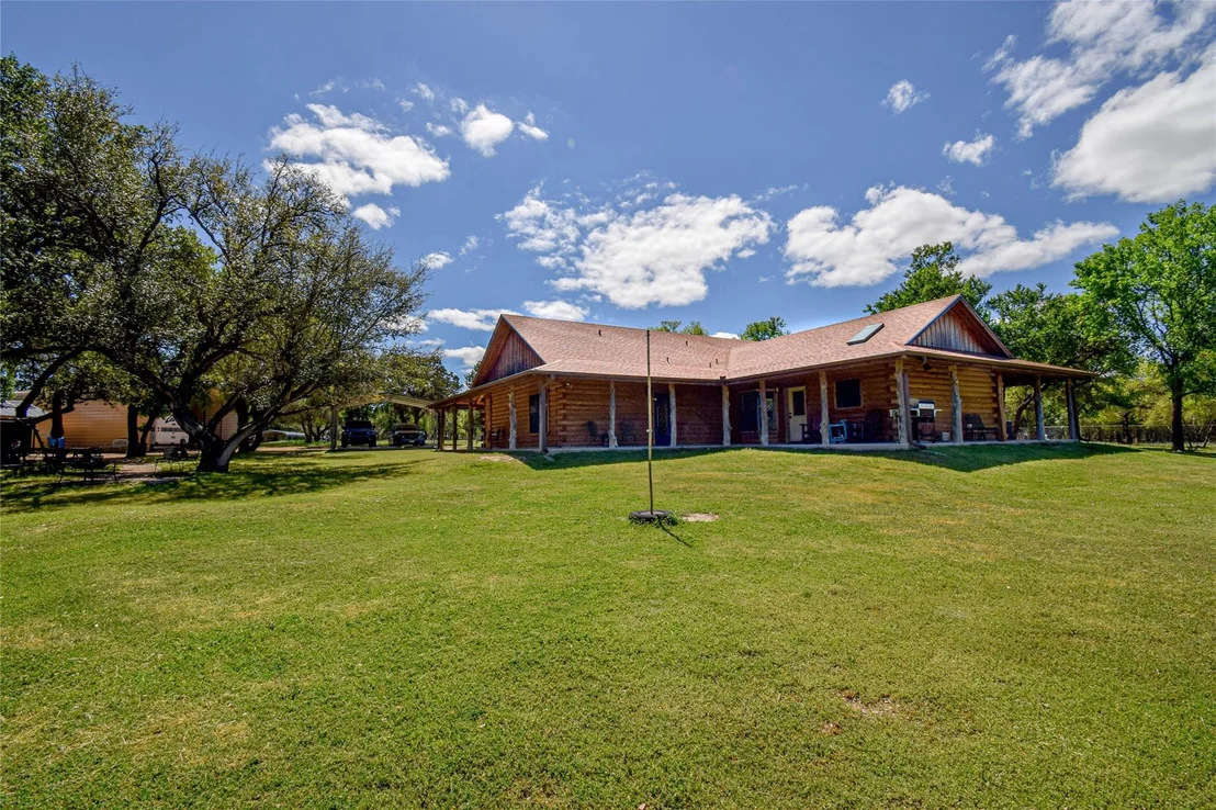 Photo of 358 W County Road 3069