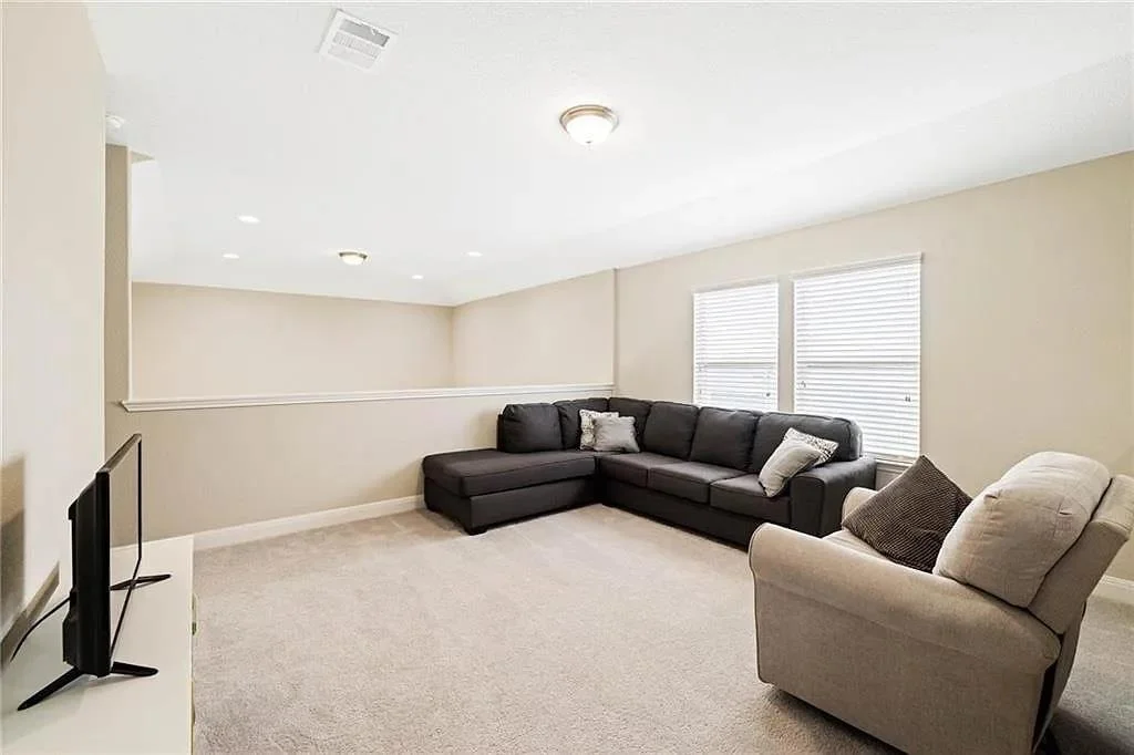 Photo of 165 Carlina LOOP