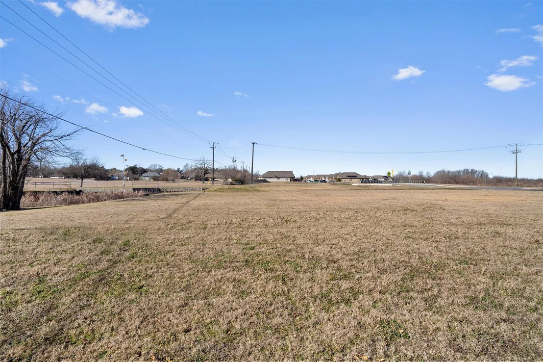 Photo of 3949 Pinehurst DR
