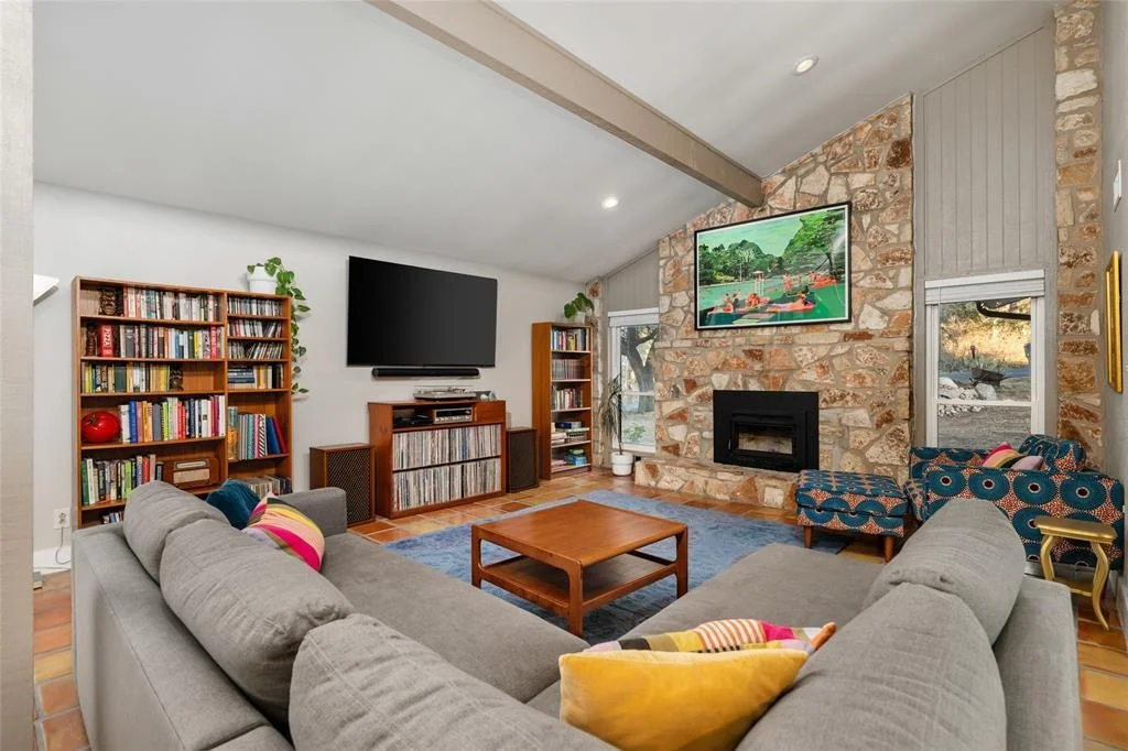 Photo of 2210 Red Fox RD