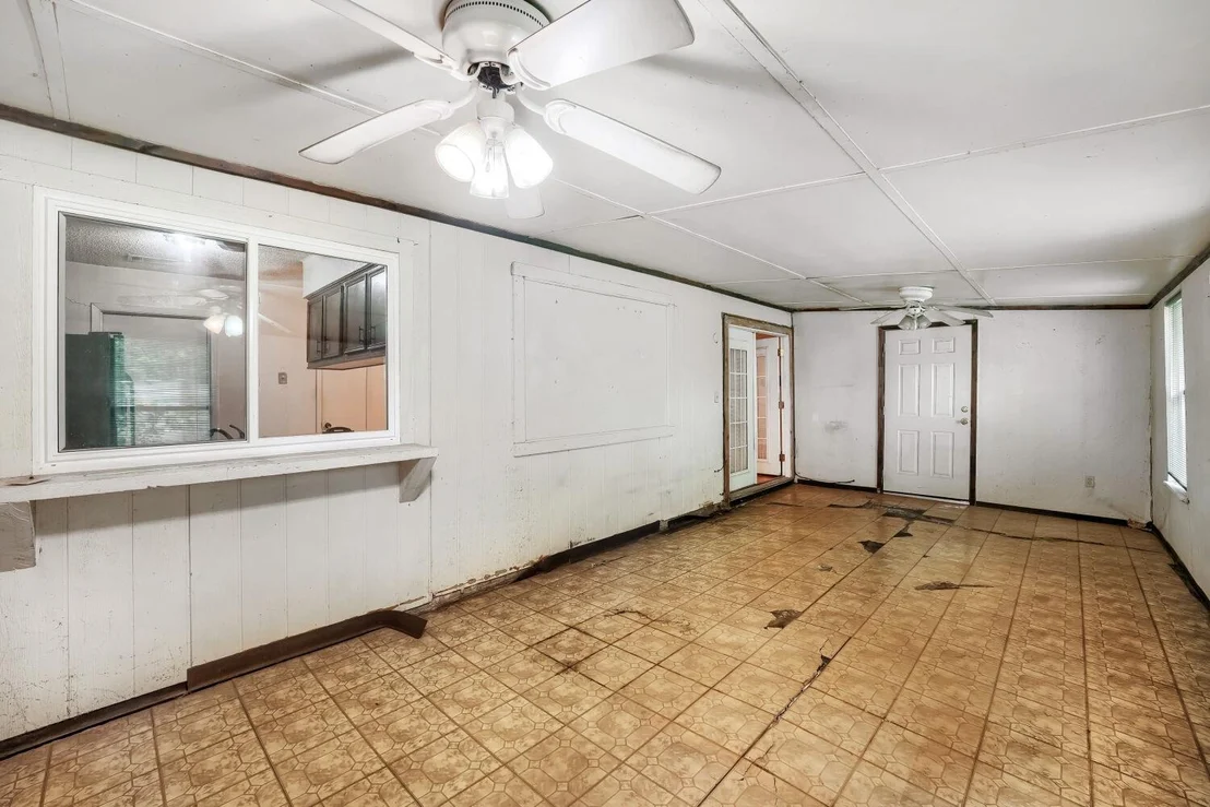 Photo of 5107 Suburban DR