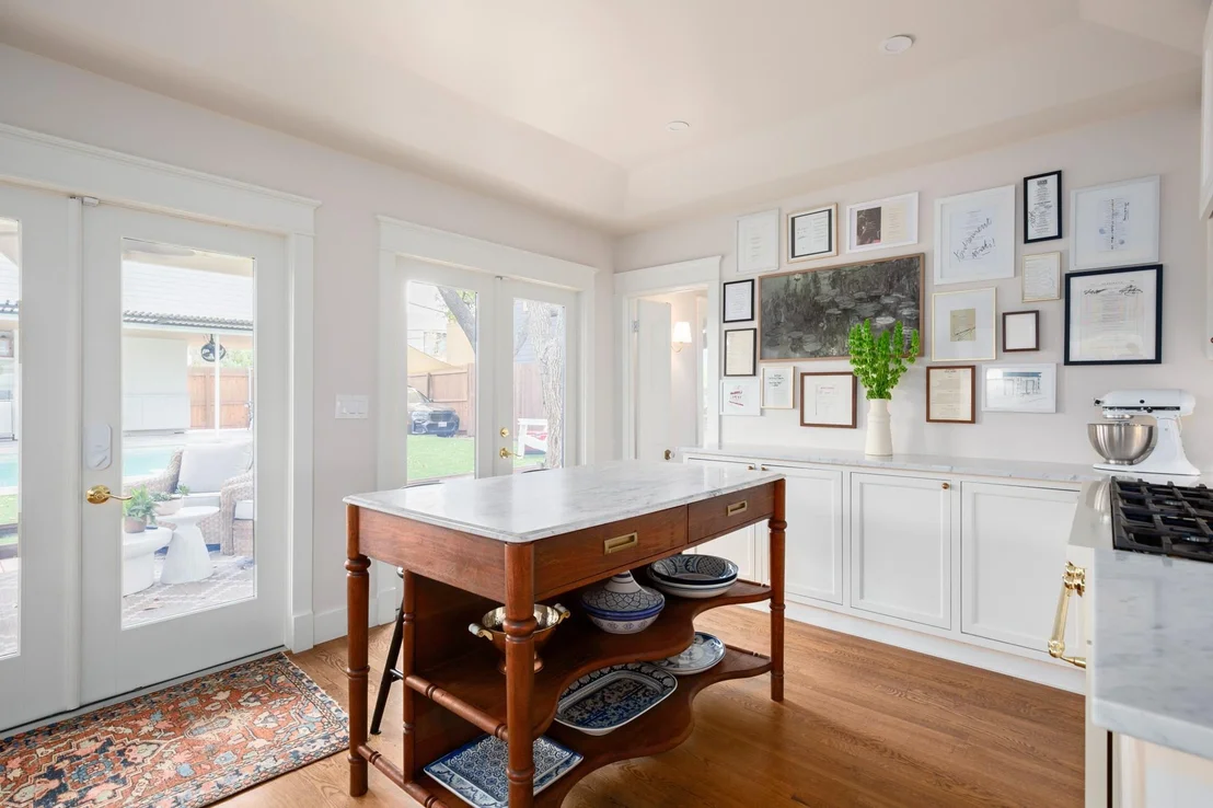 Photo of 2109 Travis Heights BLVD