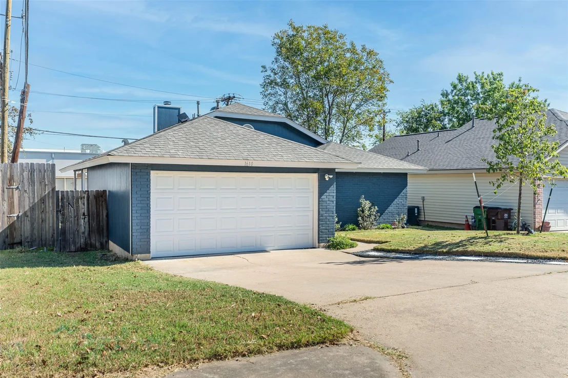 Photo of 1610 Taron DR