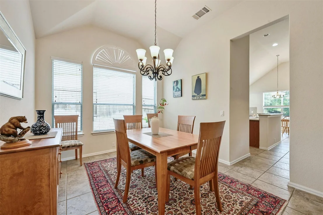 Photo of 204 Saddleback RD