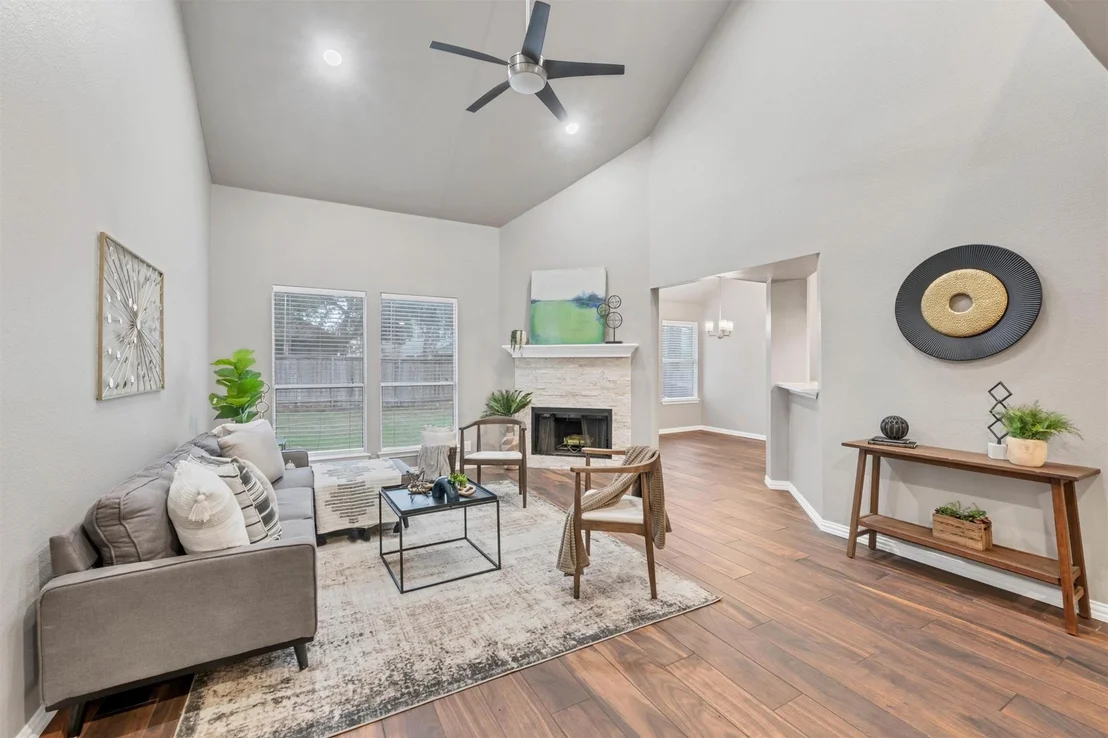Photo of 1851 Greening WAY