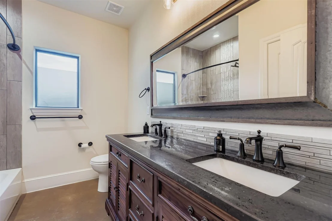 Photo of 315 Bluestem CV