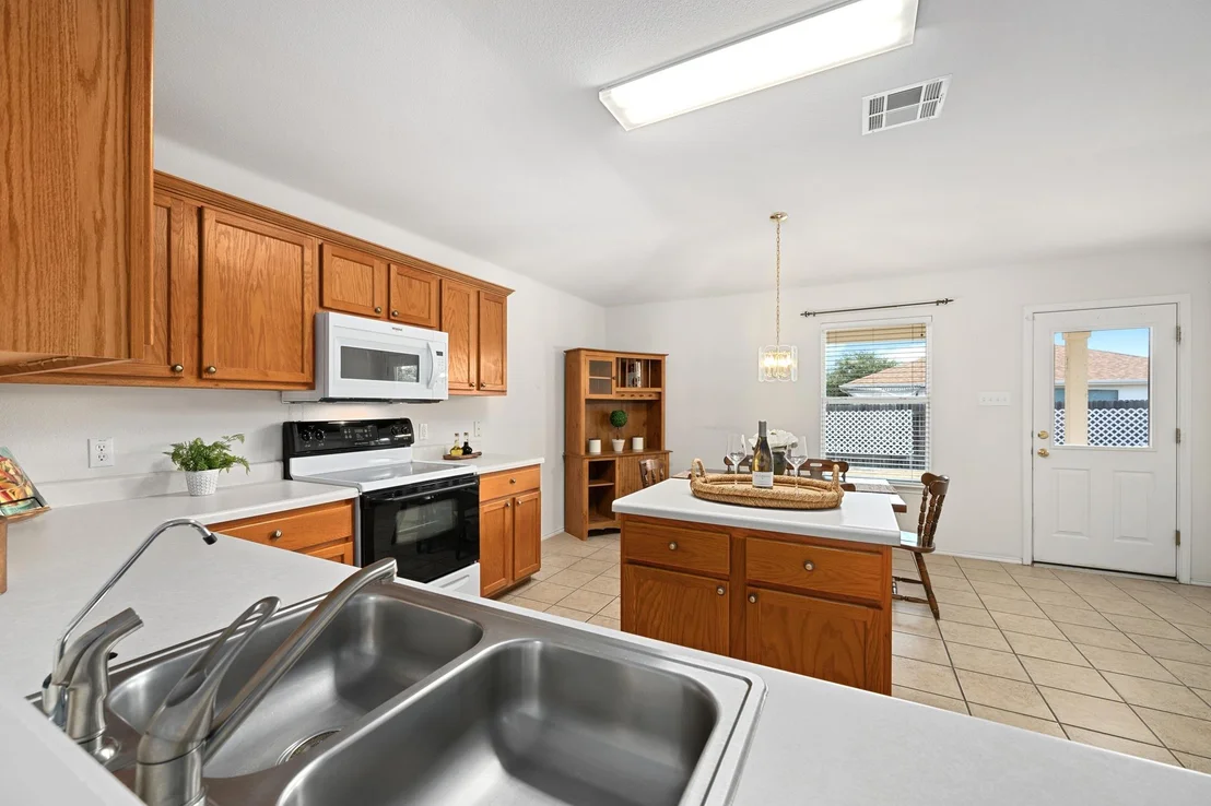 Photo of 204 Katherine WAY