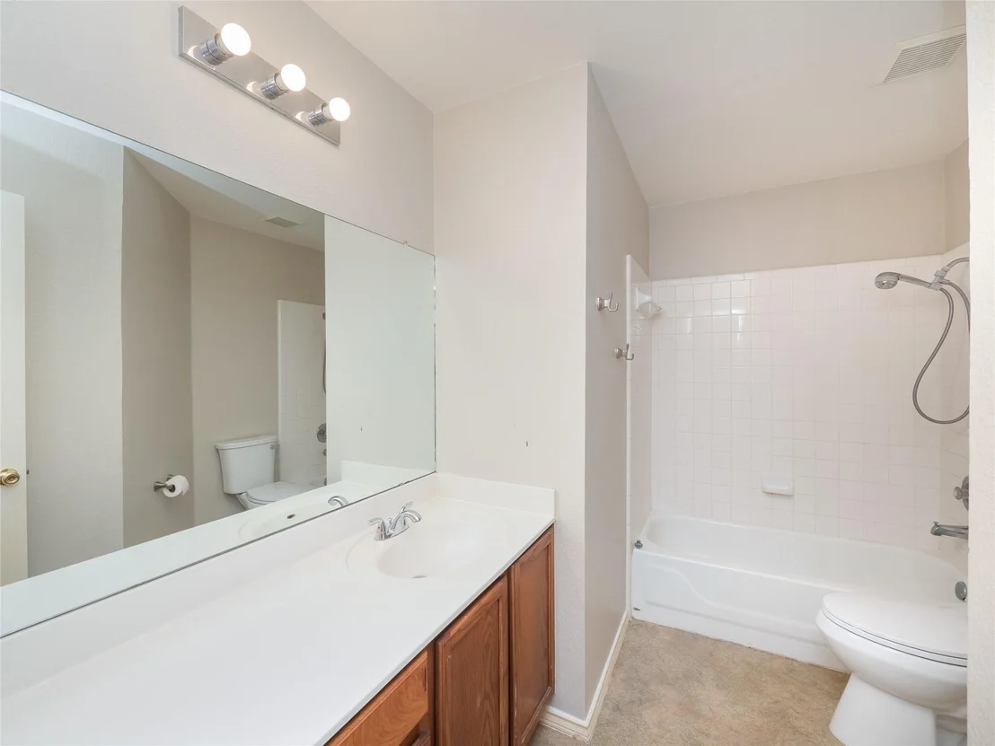 Photo of 121 Masonwood DR