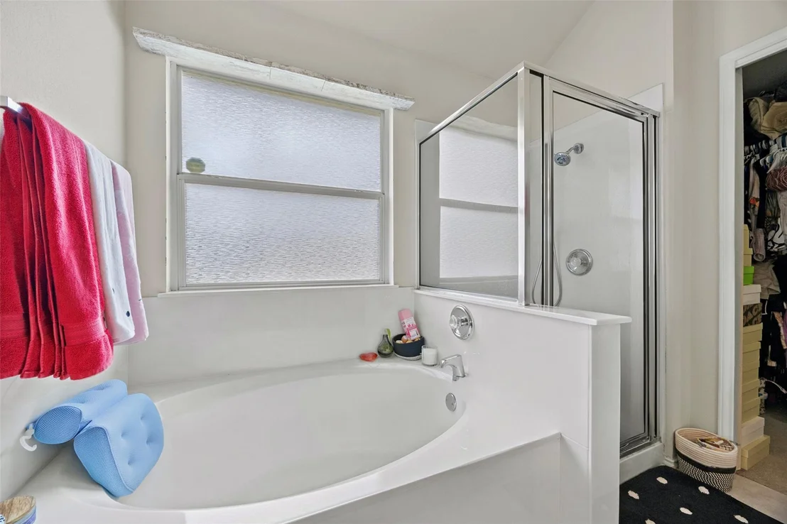 Photo of 1313 Laurelleaf DR