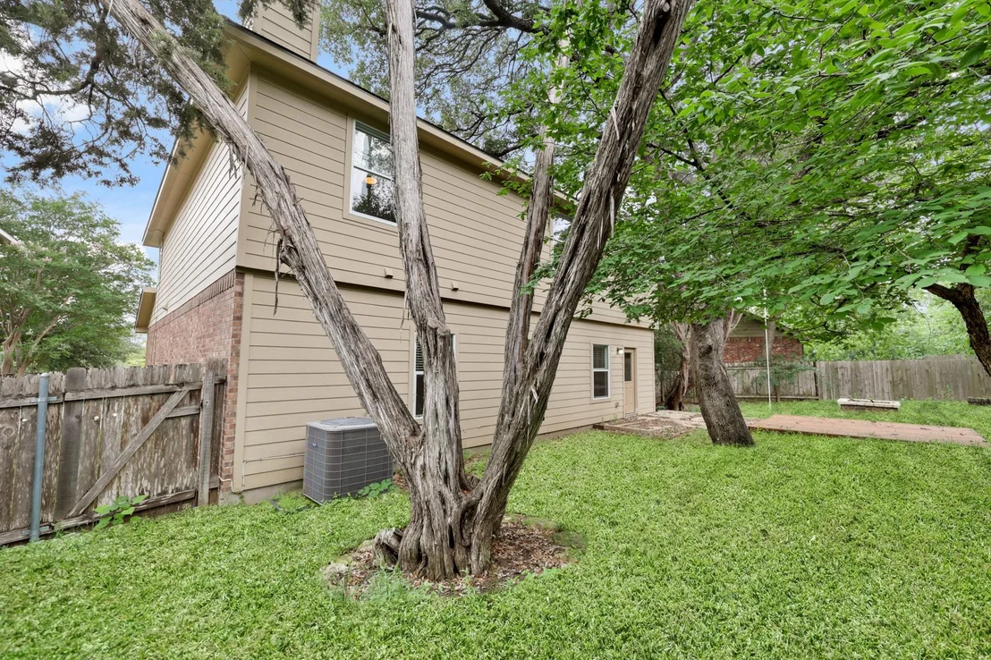 Photo of 813 Kevin Taylor DR