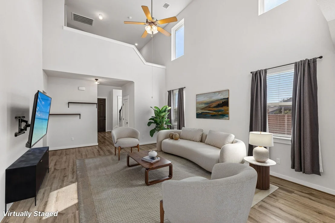 Photo of 232 Gidran TRL