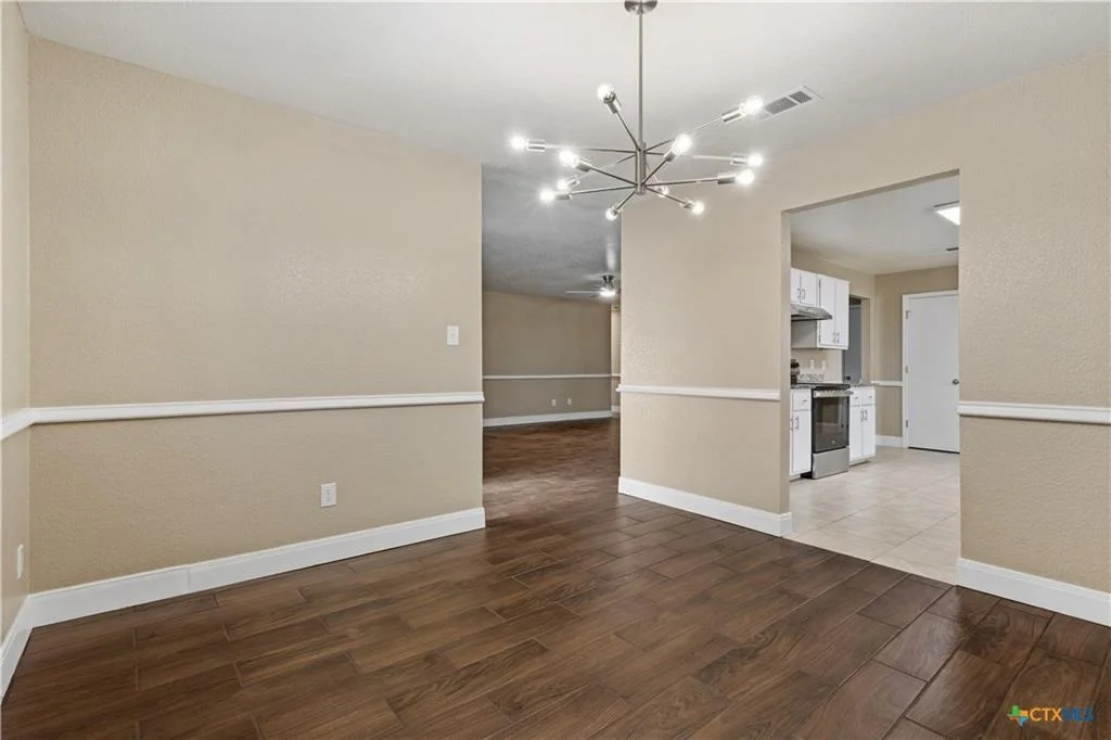 Photo of 4307 Menard DR