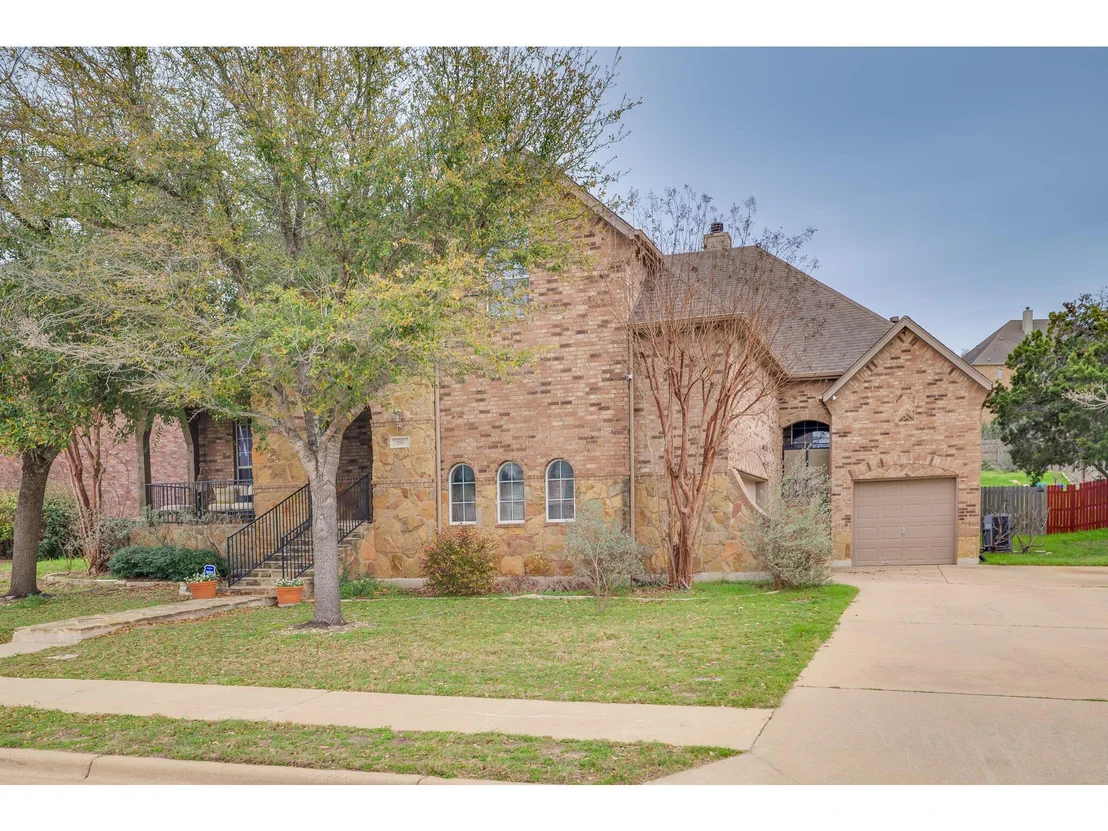 Photo of 180 Granite LN