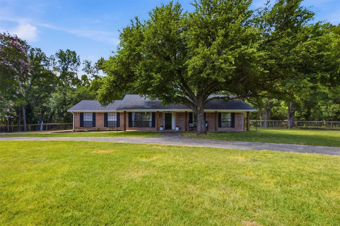 Photo of 4102 Sequoia TRL W