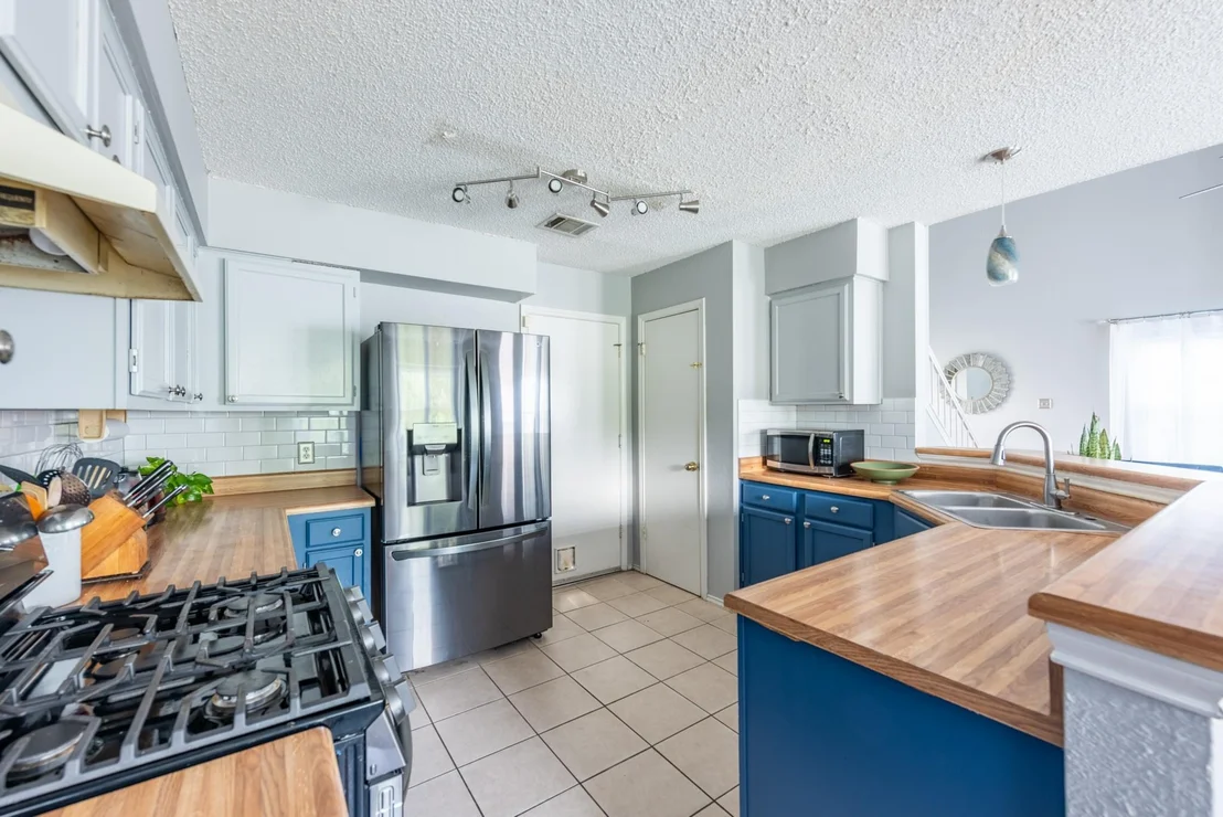 Photo of 2640 Piping Rock TRL